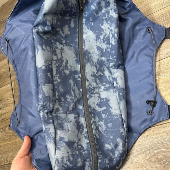 Columbia Blue Tie Dye Travel Zip Up Tote Bag - Picture 3 of 4